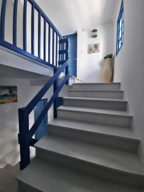 BLUE IN NAXOS
